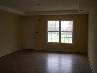  - 8044-8046 Utica St