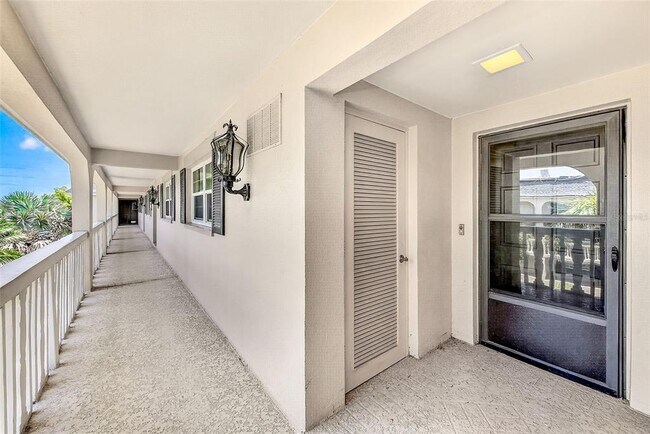 Foto del edificio - 147 Bluff View Dr