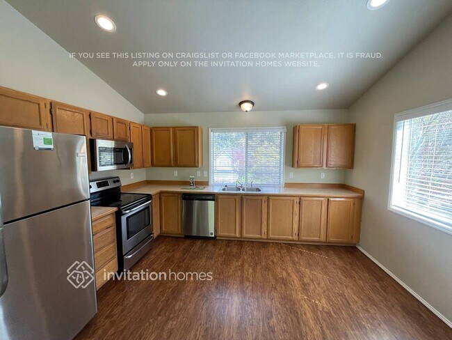 Foto del edificio - 5008 Norpoint Way NE