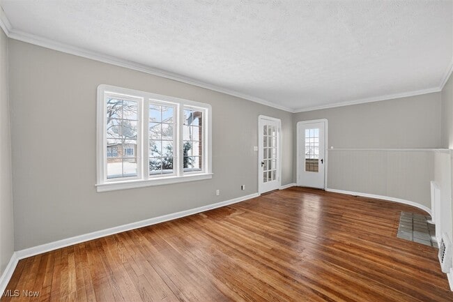 Building Photo - 4977 E 90th St