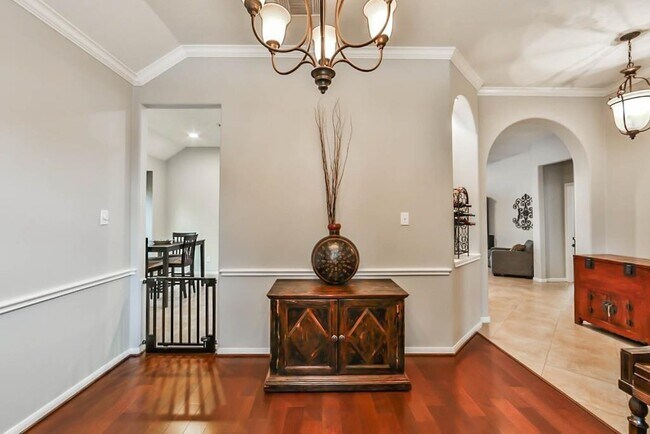 Building Photo - 23538 Deep Cliff Dr