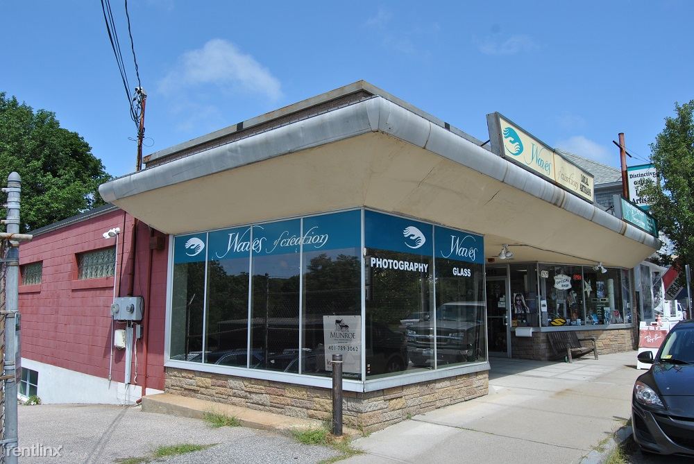 Primary Photo - 271 Main St