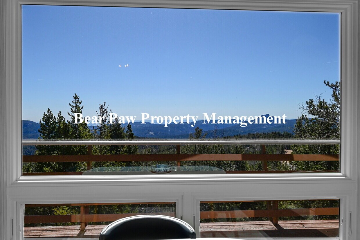 Gorgeous Views!! Beautiful Home on Conife... - Gorgeous Views!!  Beautiful Home on Conife...