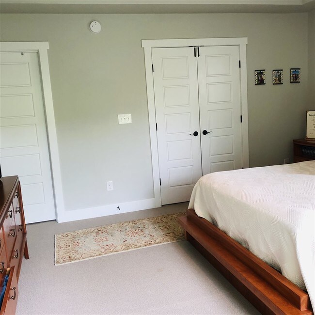 Building Photo - 2038 Avinity Loop