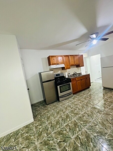 Foto del edificio - 740 Edgar Rd