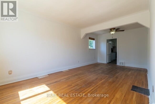 Building Photo - 18 Galbraith Ave