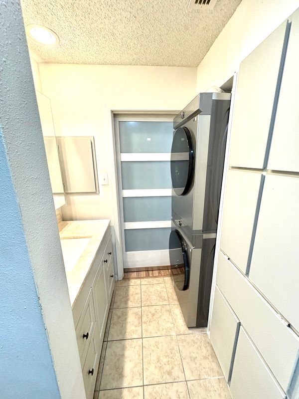 Foto del edificio - 14122 Churchill Estates Blvd