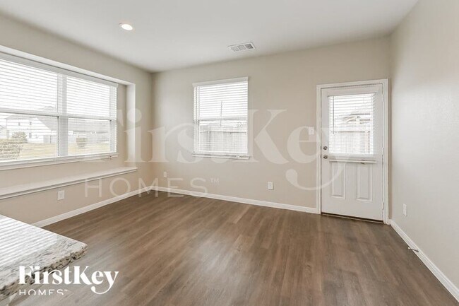 Building Photo - 24703 Lorenzo Glaze Trail