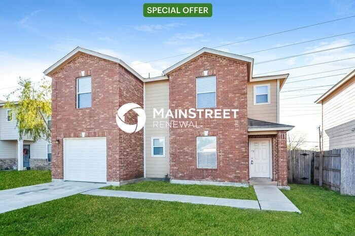 Foto principal - 4 Bedroom Pet-Friendly Home in San Antonio...
