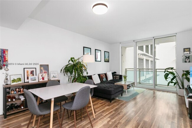 Foto del edificio - 950 Brickell Bay Dr