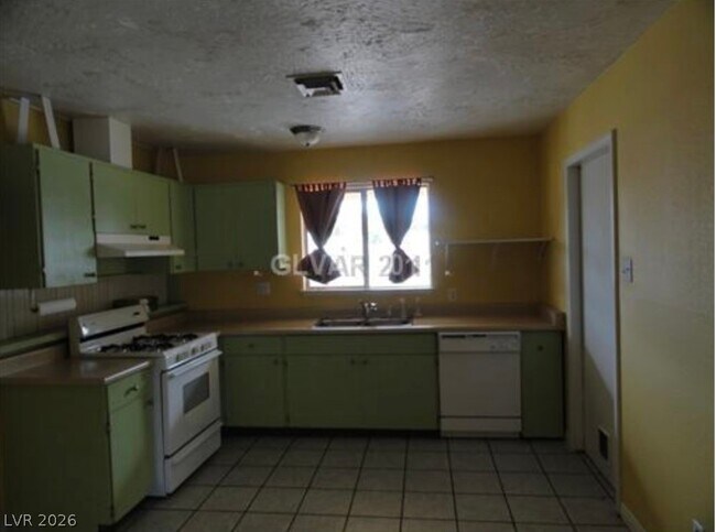 Foto del edificio - 3317 E Dillon Ave