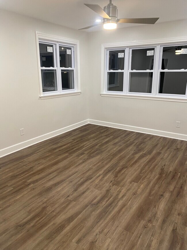 Building Photo - 2158 Brookthorpe Cir