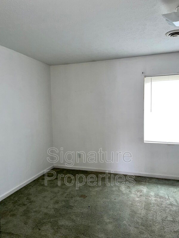 702 Barrows Mill Rd Unit Apt 10, Martinsville, VA 24112 Condo for