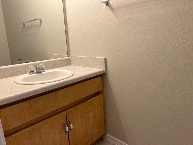 Building Photo - 232 Runnymeade Dr