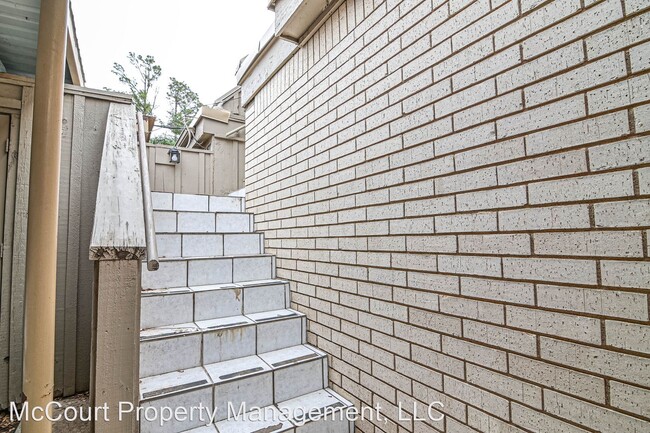 Building Photo - 2 br, 2 bath House - 2100 W Wadley