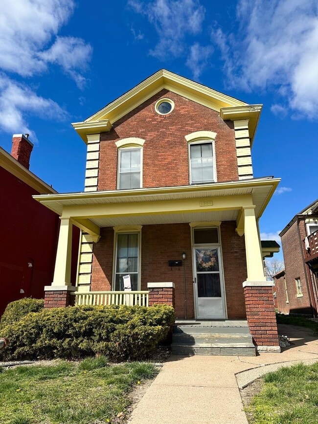 Building Photo - 1305 Spring St