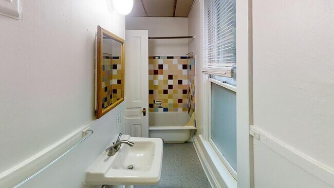 Foto del edificio - 802 E Kingsley St