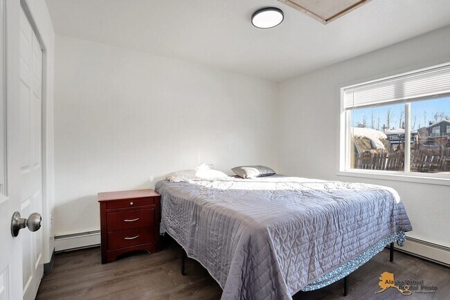 Foto del edificio - 1890 E 58th Ave