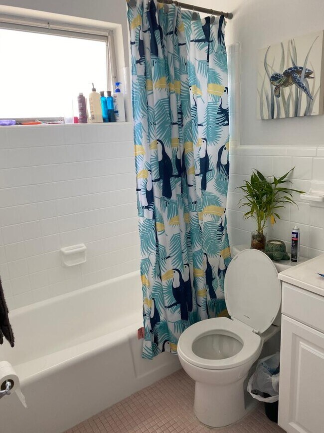 Bathroom - 2444 Polk St