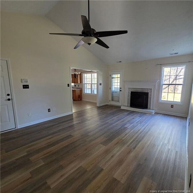 Building Photo - 109 Silverberry Ct