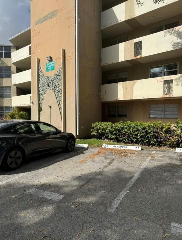 Building Photo - 1710 NE 191st St