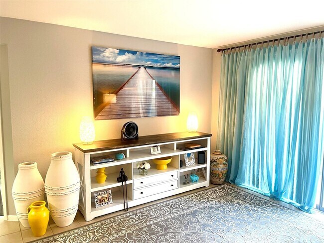 Foto del edificio - 8521 Hearth Dr