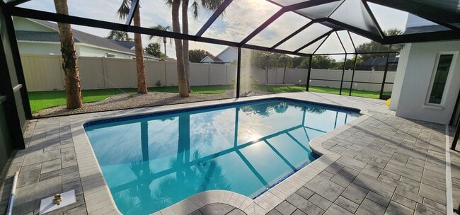 Building Photo - 4270 Kingston Ct