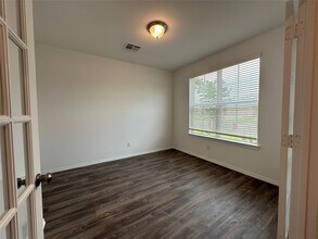 Building Photo - 25628 Microstar Wy