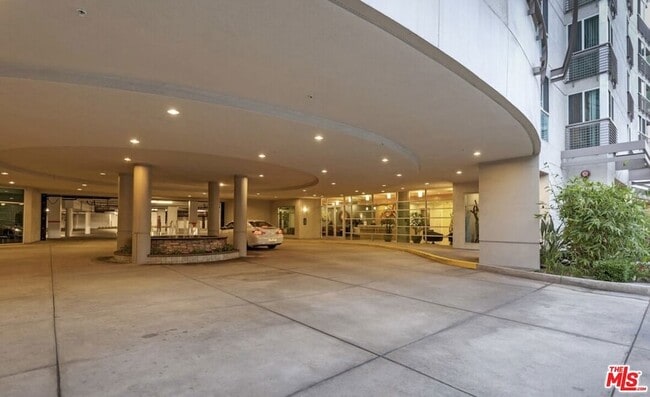 Building Photo - 267 San Pedro St