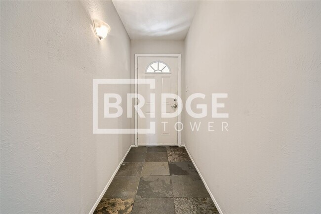 Building Photo - 518 Forestwood Drive