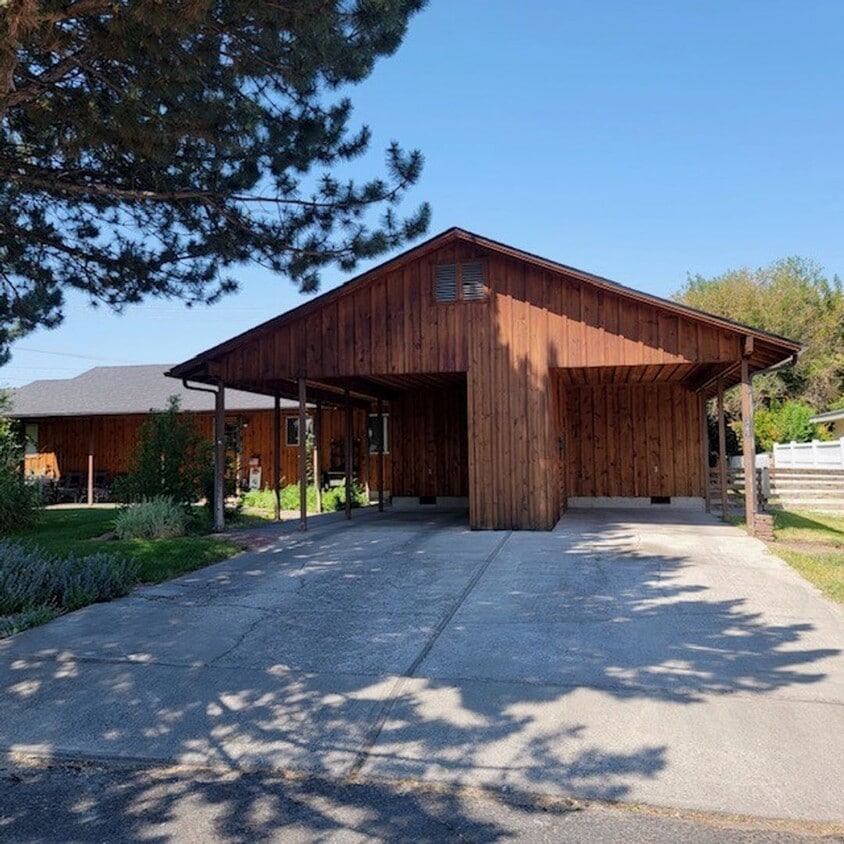 Primary Photo - Stovall Ewen Duplex