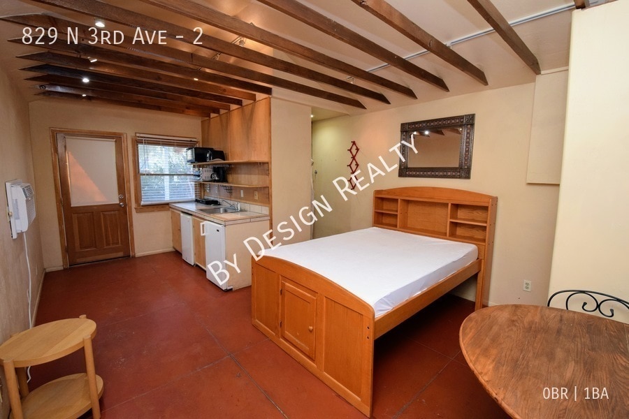 Primary Photo - 829 N 3rd Ave
