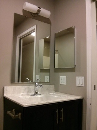 Bath Vanity - 306 N Norbeck St