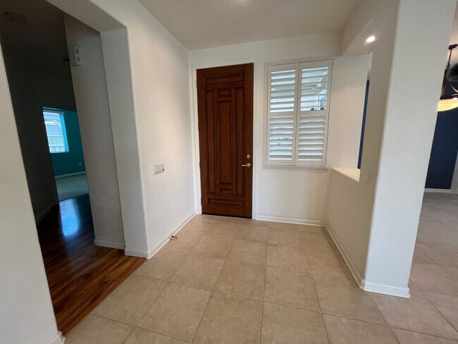 Building Photo - Beautiful Home in Lincoln Sun City