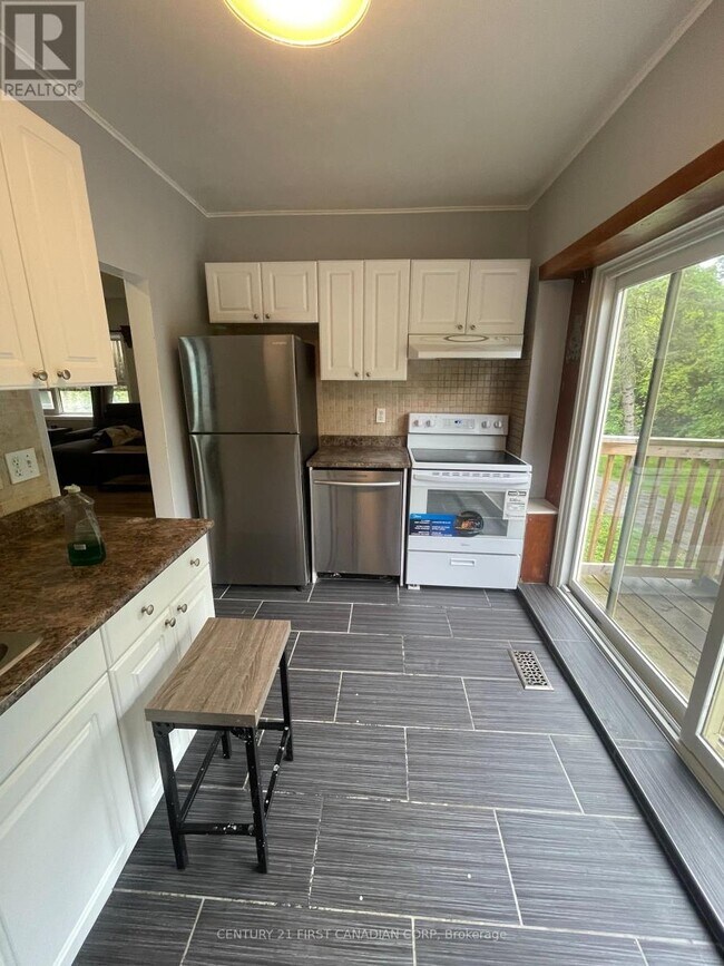 Photo du bâtiment - 188 Wildwood Ave