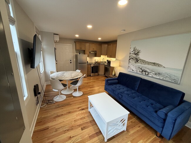 Building Photo - 23 Main St