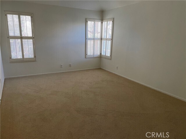Building Photo - 253 Chesterfield