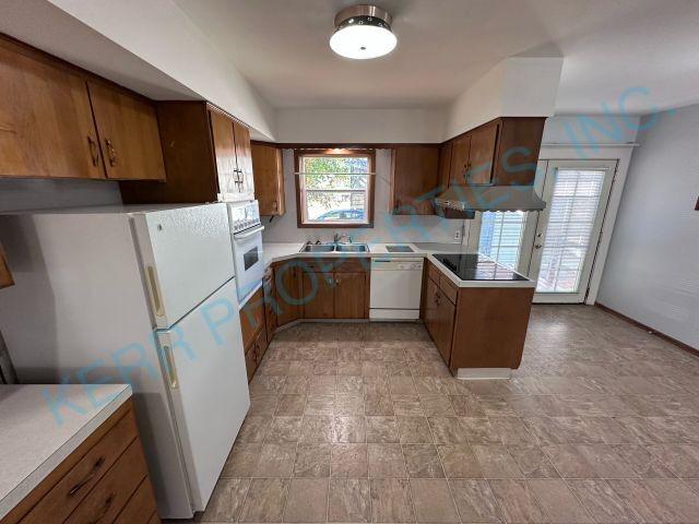 Foto del edificio - Charming 3-Bedroom Retreat in Portland wit...