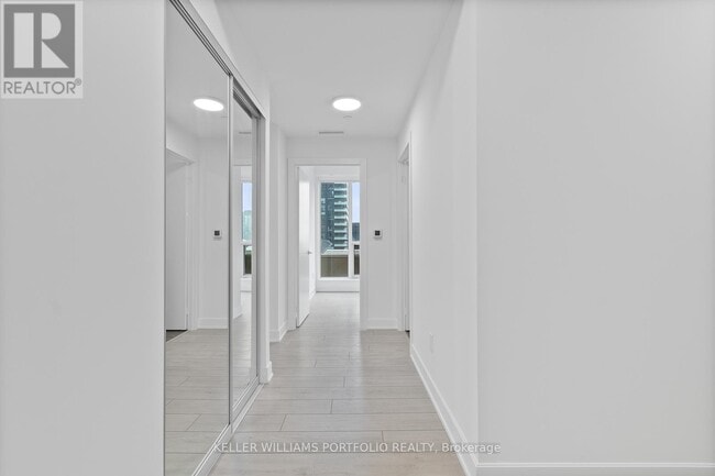 Building Photo - 15 Mercer St