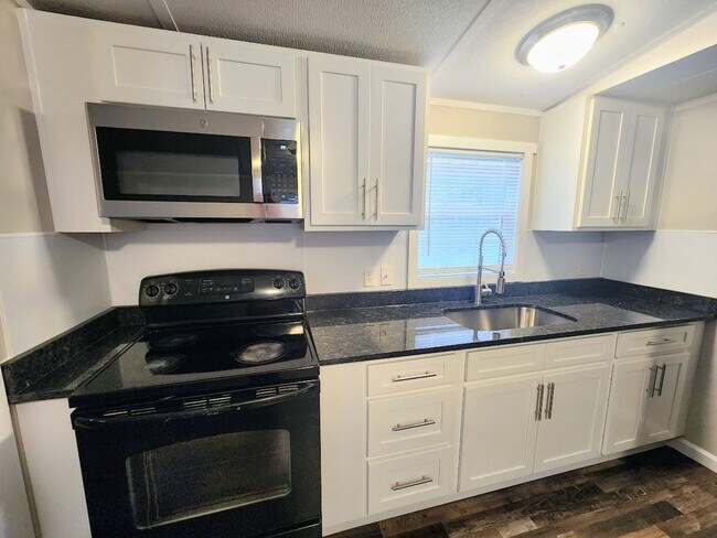 Foto del edificio - 2 Bedroom Mobile Home Close to Wren