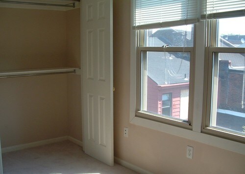 Foto del edificio - 2104 Carey Way