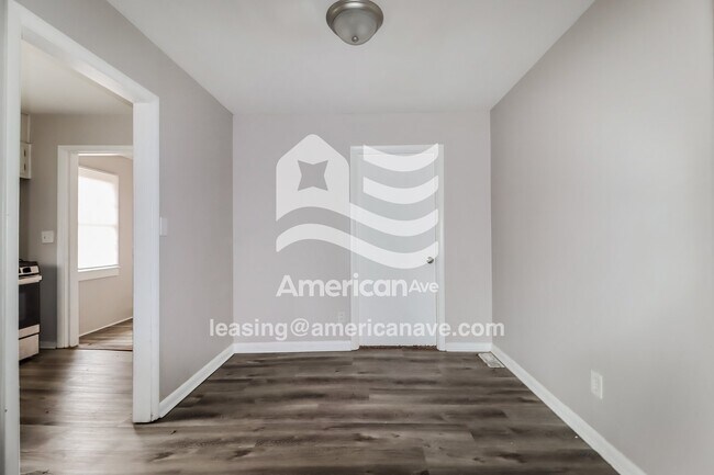 Foto del edificio - 25 10th Ave SW