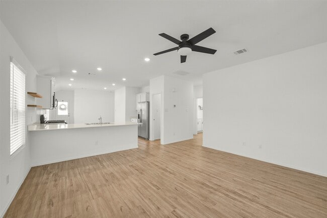 Foto del edificio - 3003 Halleton Ct.