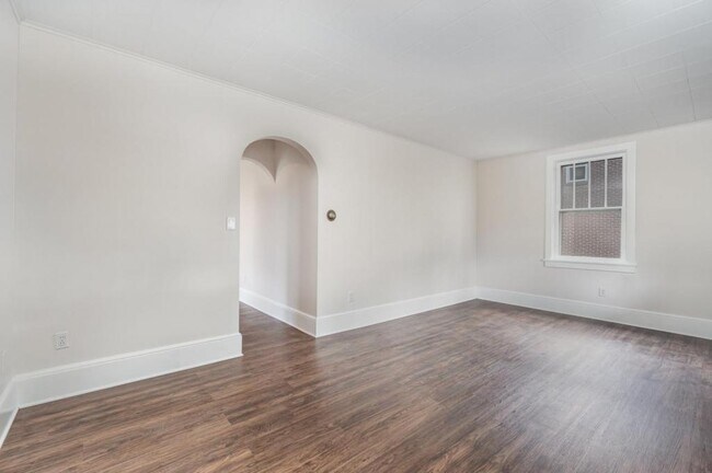 Foto del edificio - 150 Riddle Rd. Apt 1