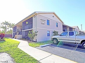 Building Photo - 5305 Summerlin Rd