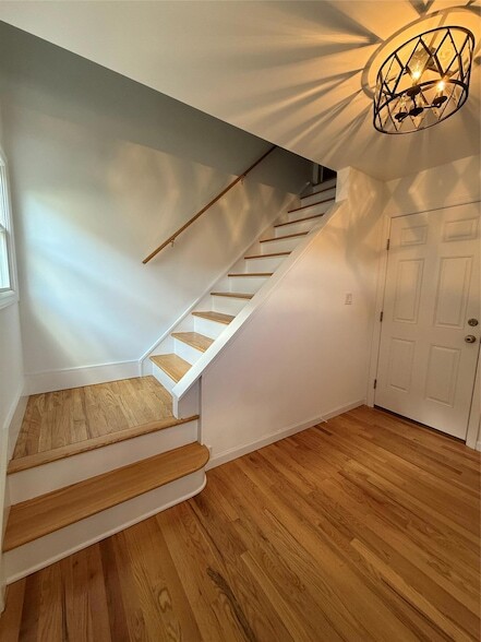 Foto del edificio - 733 E Walnut St