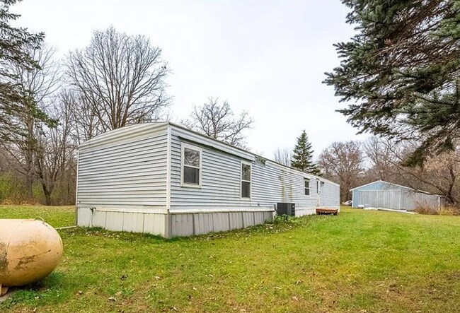 Foto del edificio - 9415 Partridge Rd