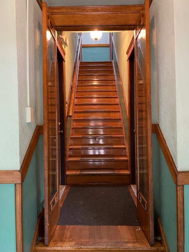 Foto del edificio - 328 4th St