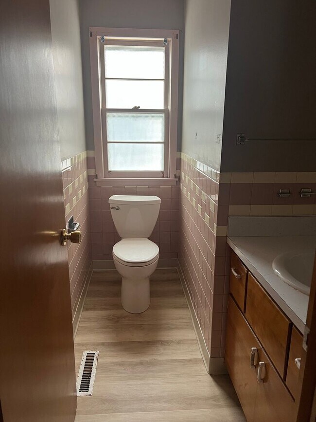 Foto del edificio - 524 Jefferson Ave