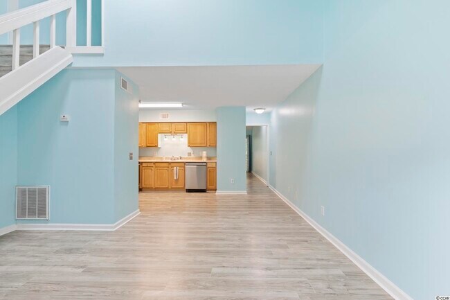 Building Photo - 421 Cambridge Cir
